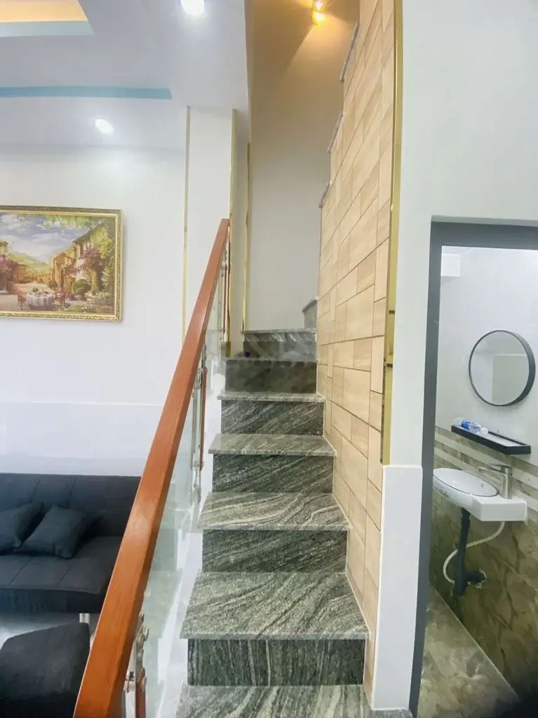 Hẻm 4m thông Tỉnh Lộ 10 BT 3 tầng mới 3PN chỉ 3 tỷ 950