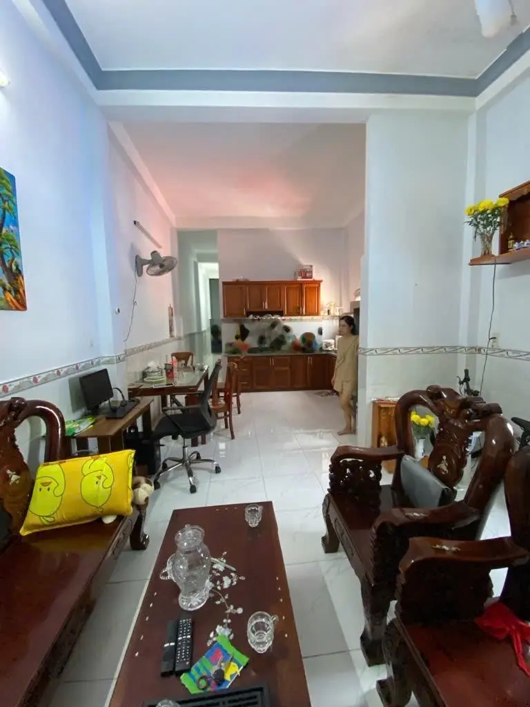 Cần bán nhà bình tân - 72m2 - ngay aeonmall tân phú - 4 tầng - hxh - 5,5 tỷ