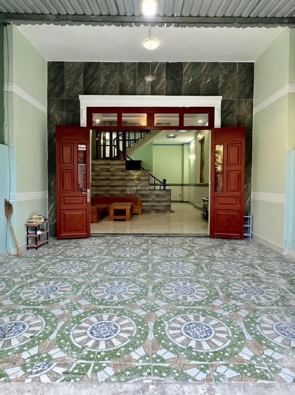 Bán nhà sau Công Viên Quận 9 DT75m2 sổ sẵn đang cho thuê 7tr5/tháng dân cư hiện hữu mặt đường nhựa