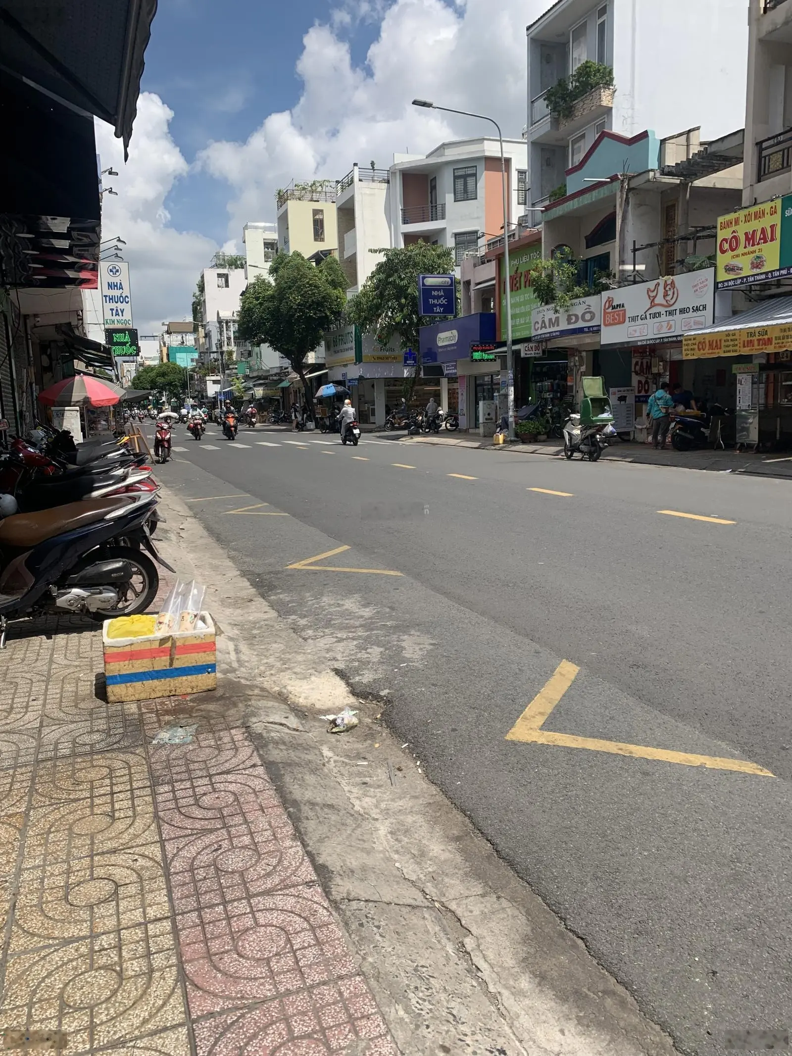 Bán nhà hẻm8m thông đối diện chợ Tân Hương q.Tân Phú 4x21m giá 7,2 tỷ TL