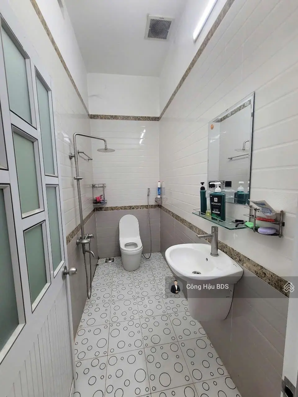 Biệt Thự Mini Mặt Tiền Đường Nguyễn Du. Tp. Dĩ An. DT: 180M2. Đường 10M. Giá: 15.5 Tỷ