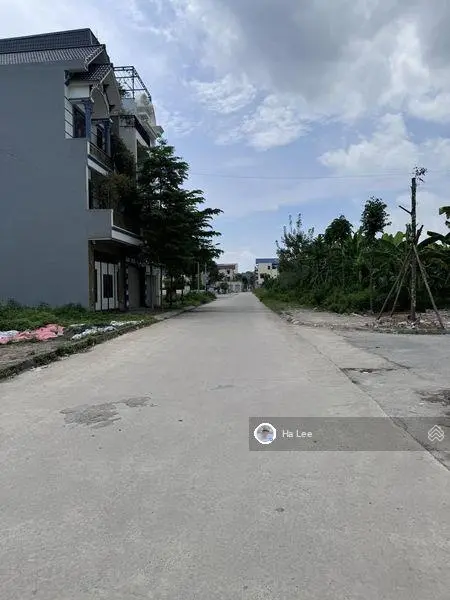 Bán nhà tại khu đất dịch vụ Đồng Tía Chúc Sơn