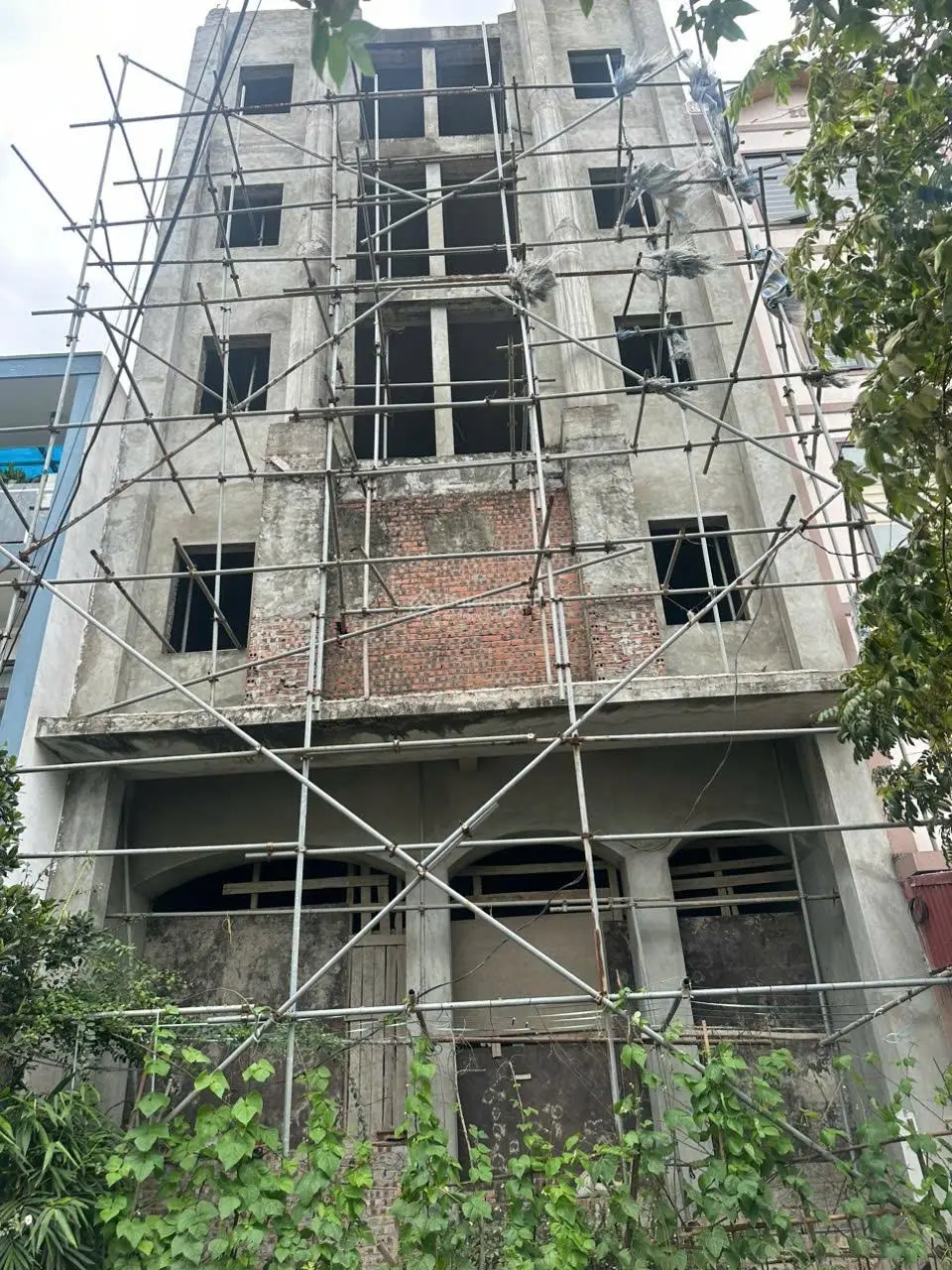 Cần bán nhà 6 tầng, 113,4 m, MT 8,37 m tại Khu đấu giá Đồng Sậy, huyện Đan Phượng, tp Hà Nội
