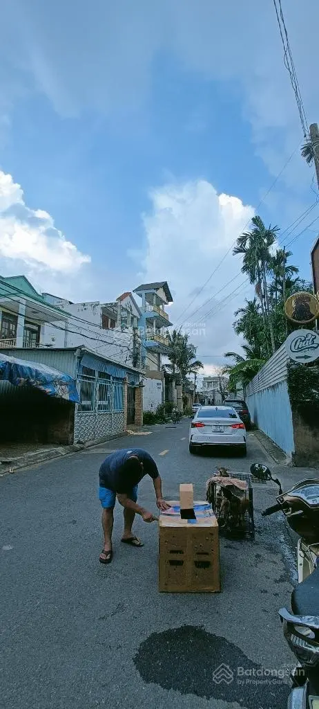 Giảm 3 tỷ! giá còn 13 tỷ - 240m2 đường 8m- nguyễn duy trinh long trường thủ đức