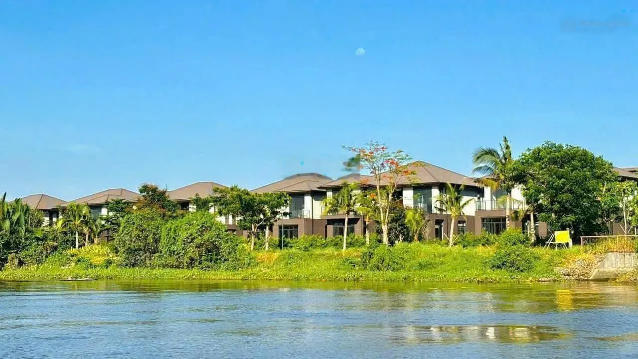 Bán biệt thự 600m2 giá đất khu đô thị phía Tây Sài Gòn. Giá từ 33tr/m2 rẻ hơn đất Quận 9