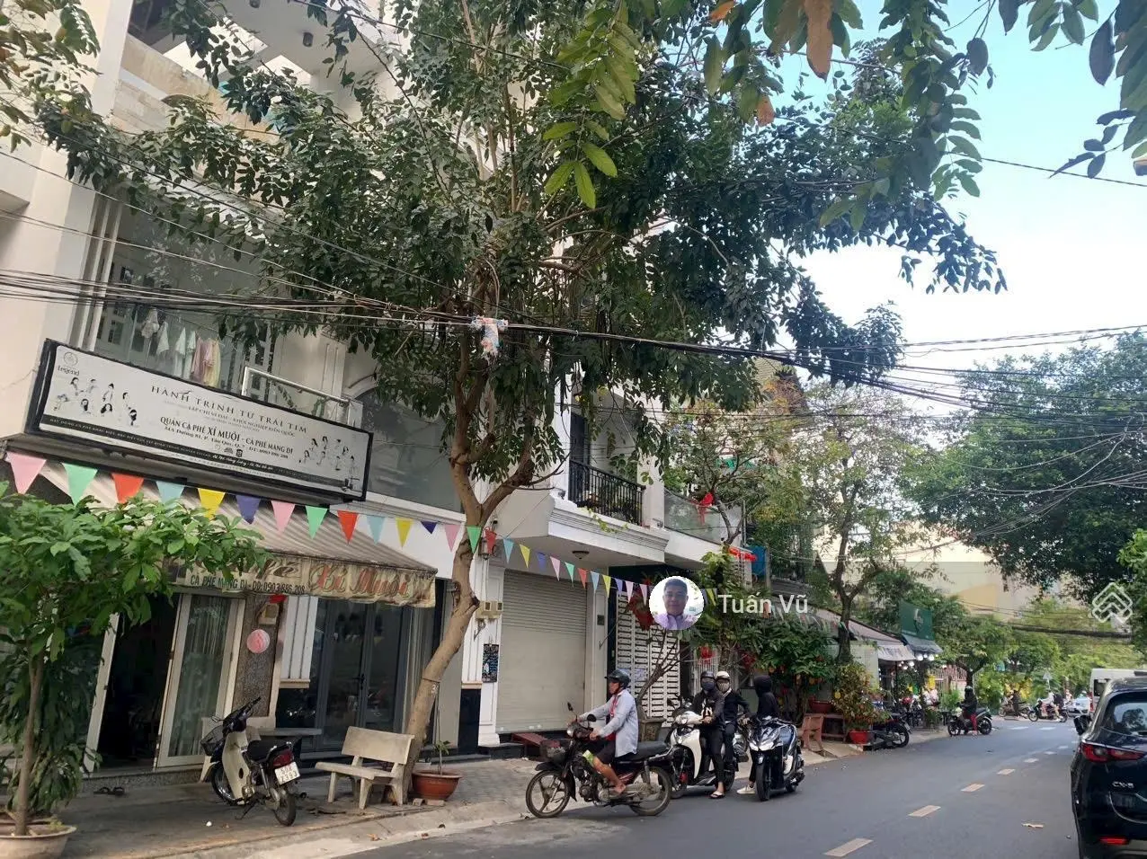 Bán nhà mặt tiền đường số 79 tân quy quận 7 . 1 trệt 3 lầu . Khu kinh doanh buôn bán ầm suất .