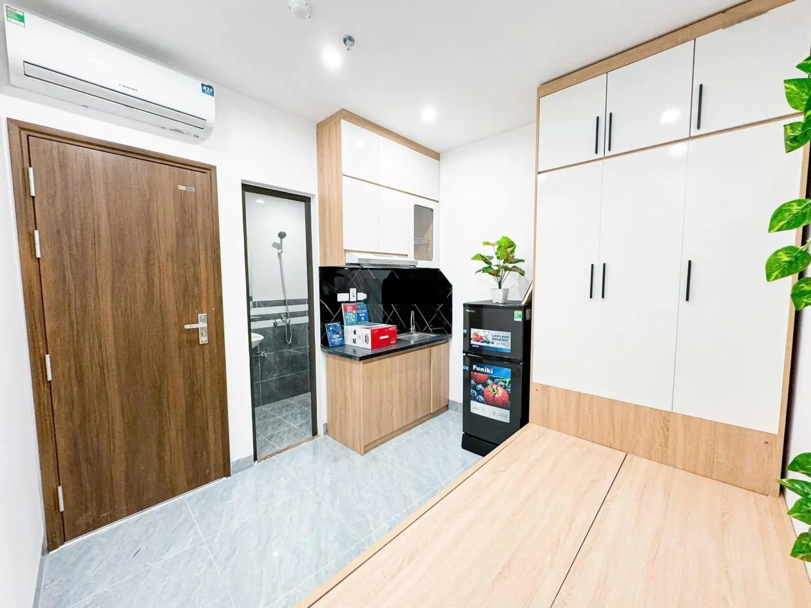 Bán tòa chdv nguyễn chí thanh, 75m x 7 tầng , 19 phòng, dòng tiền 95tr/tháng