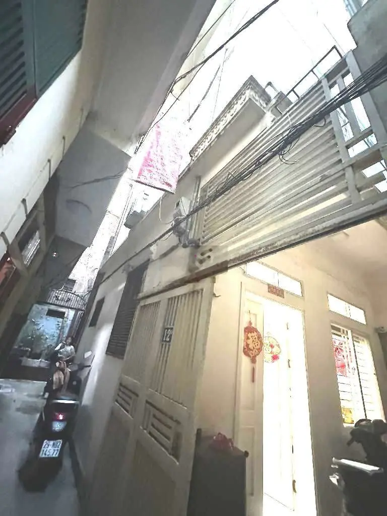 Nhà 33m2 Văn Chương 2, 3 ngủ rộng, thoáng sáng, gần ô tô