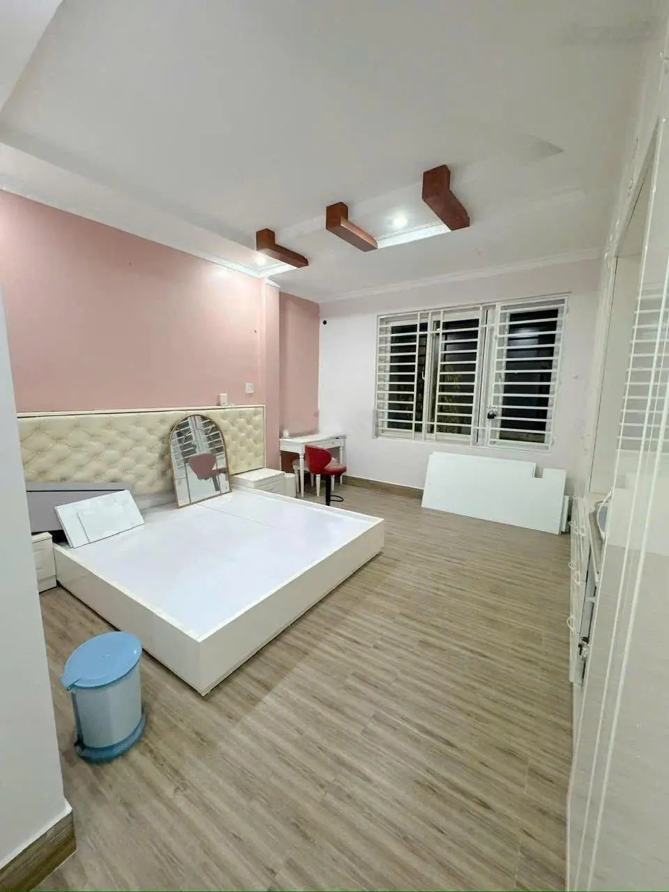 Bán nhà mặt tiền kinh doanh sau lưng chợ Bình Chánh (0931905982)