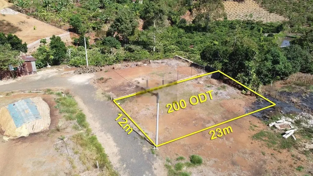 Bán đất nền thị trấn Di Linh, đường nhựa, ngang 12 dài 23m, 200 thổ cư