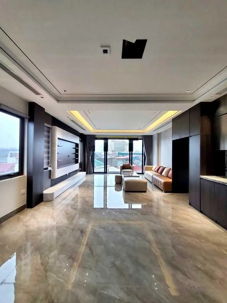 Nguyễn Văn Cừ, Long Biên, phân lô, ô tô tránh, 7 tầng thang máy vị trí đắc địa tiện ích, kinh doanh