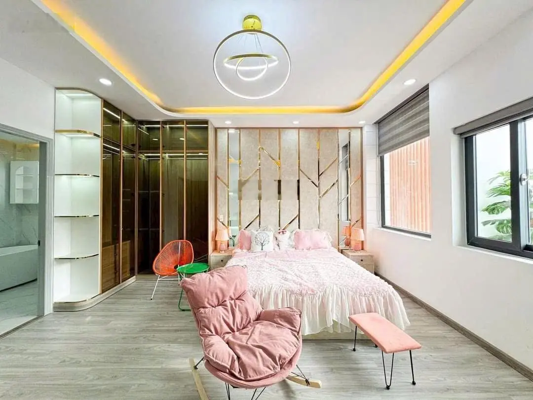Bán nhà riêng 5PN, 6WC, 80m2 tại Phạm Hữu Lầu, Q7, HCM, giá 15,9 tỷ