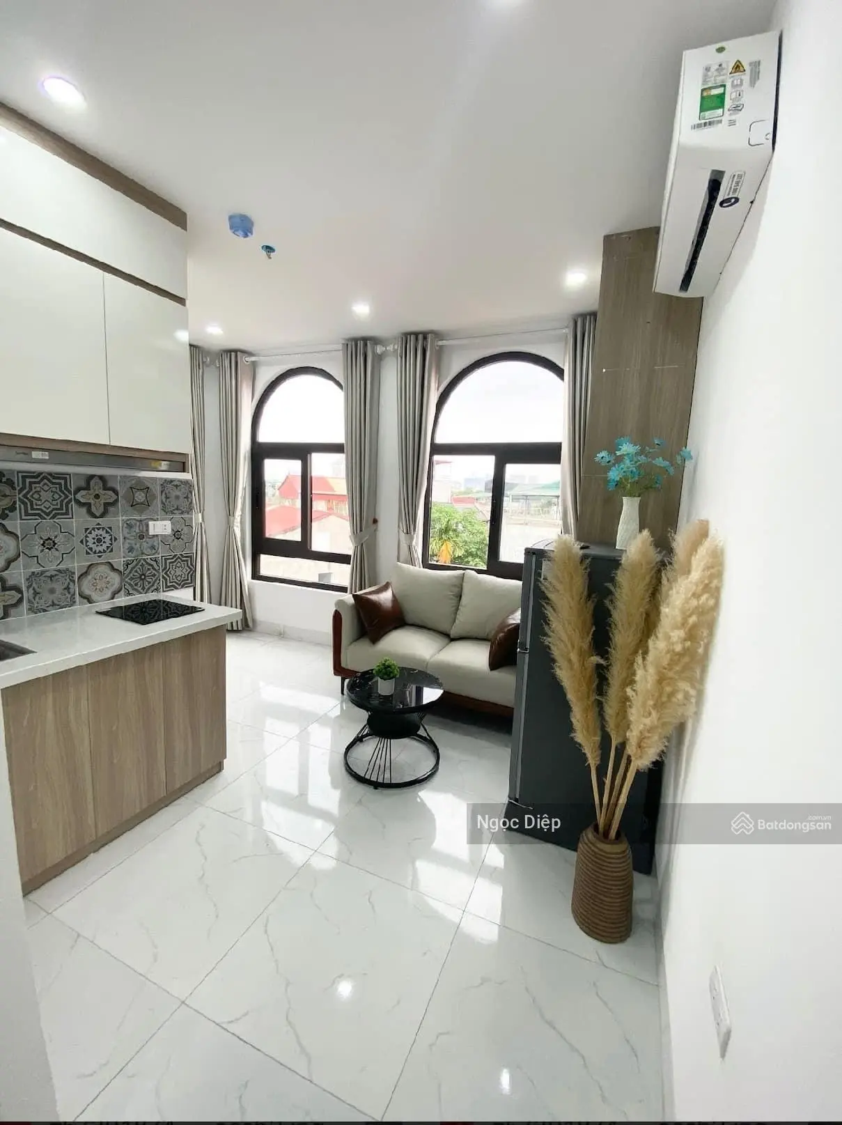 Bán tòa căn hộ DV phố Hoa Bằng. DT khủng 70m2 6.5m MT giá 16.5tỷ0945 453 *** phù hợp cho các đầu tư