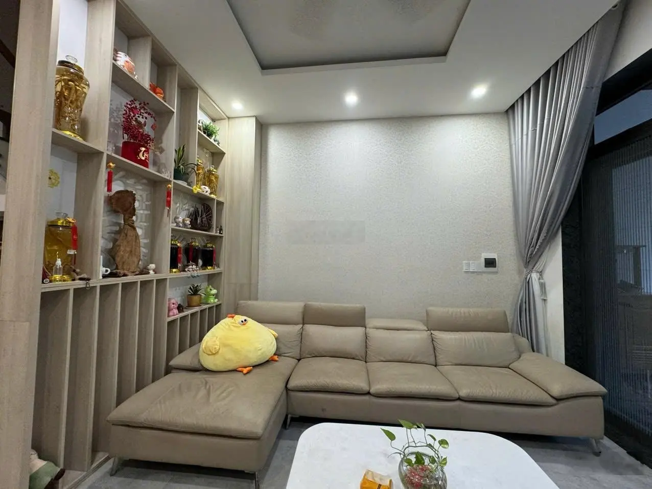 Bán nhà đẹp 4 tầng ngay Nguyễn Hữu Thọ - Hòa Thuận Tây giá rẻ