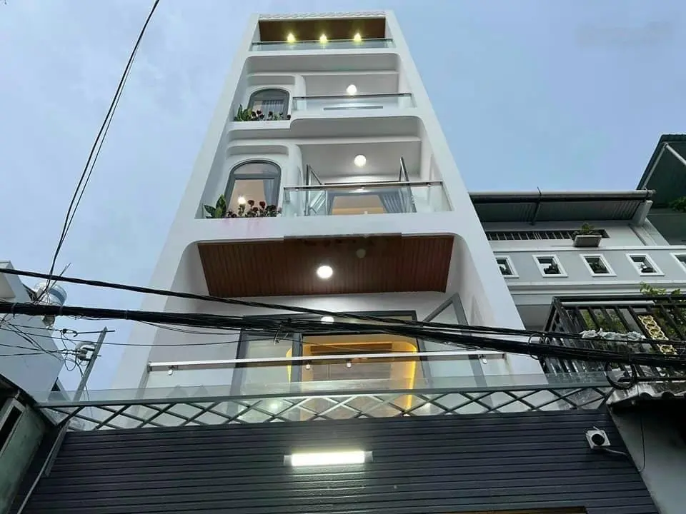 Bán nhà mặt tiền Huỳnh Mẫn Đạt, Phường 5, Quận 5. DT (3.1x11m) 4 tầng, giá 8.7 tỷ