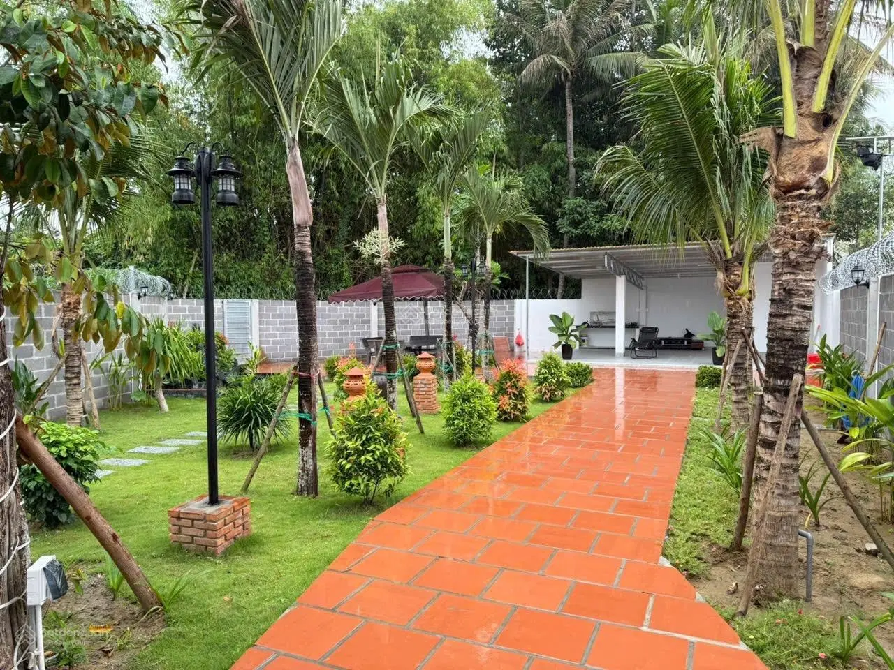 Căn nhà vườn 1100m2 sát đường Võ Nguyên Giáp, xã Vĩnh Hiệp, TP Nha Trang giá siêu tốt