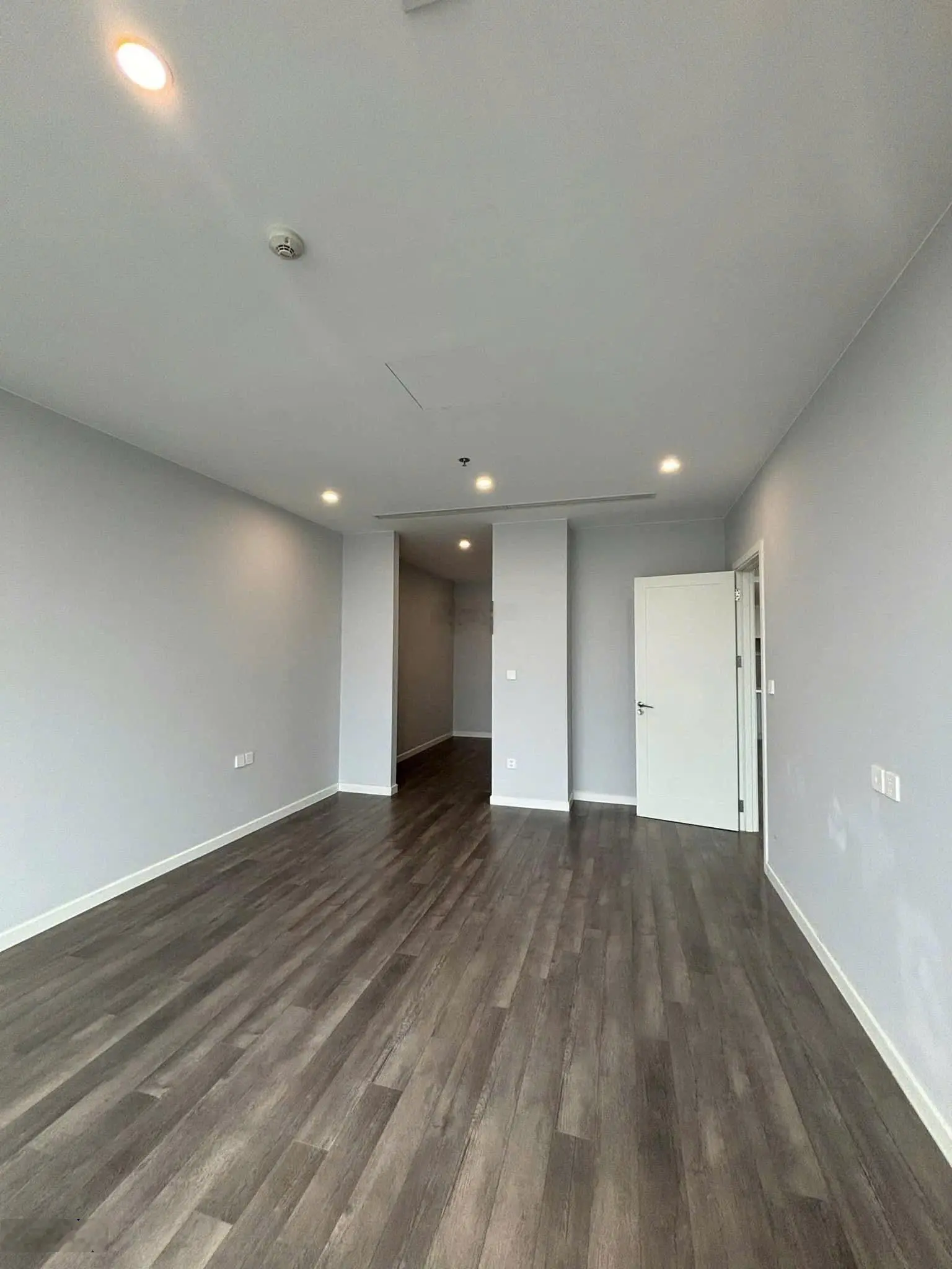 Bán căn hộ view đẹp tại the nine, 12.3tỷ bao phí thuế , 145m2, 3 pn, có slot ô tô