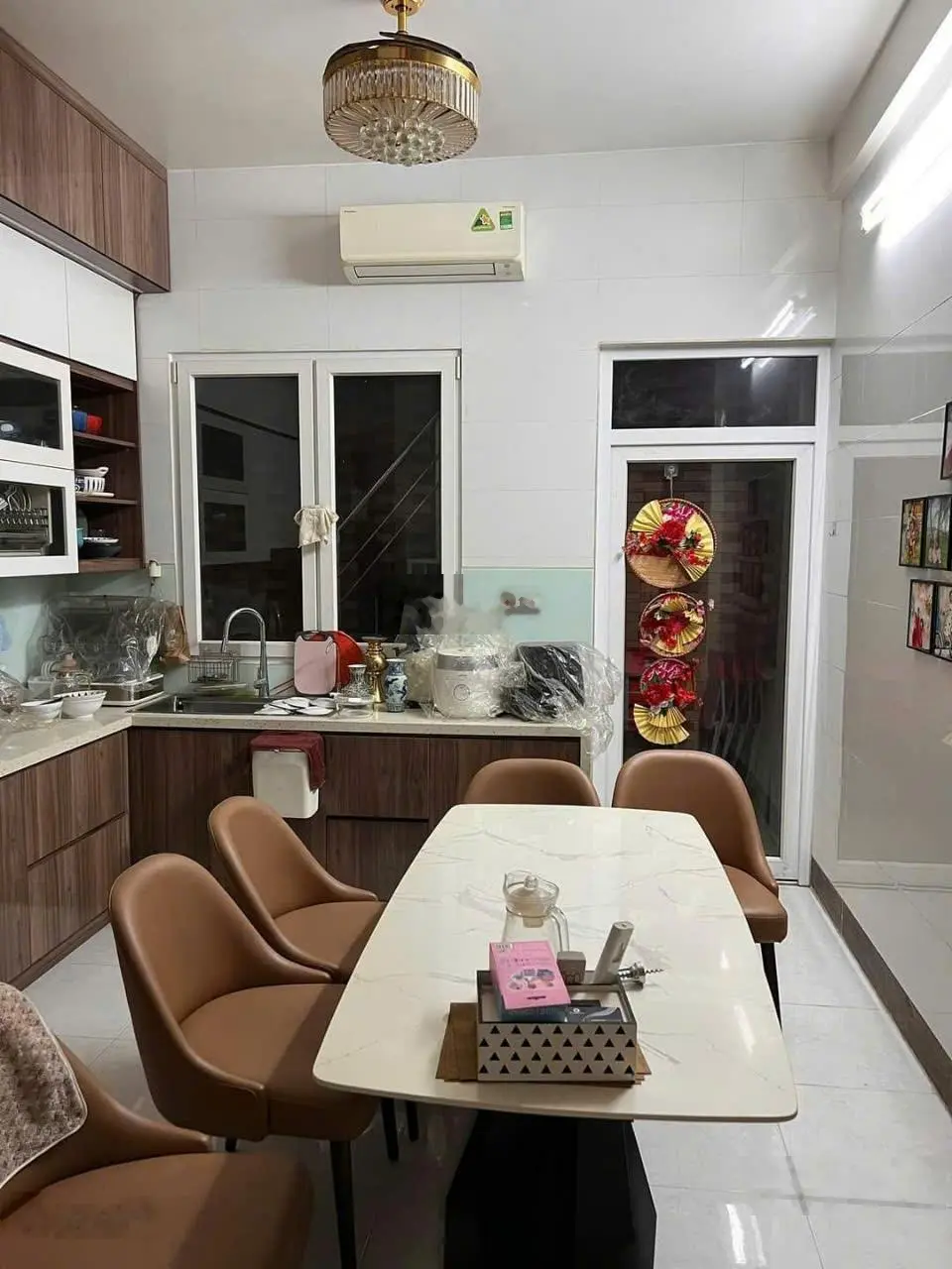Bán nhà mặt phố Lê Văn Hưu, Trung tâm Hai Bà Trưng, kinh doanh ngày đêm. DT: 80m2, 5 Tầng, MT4m