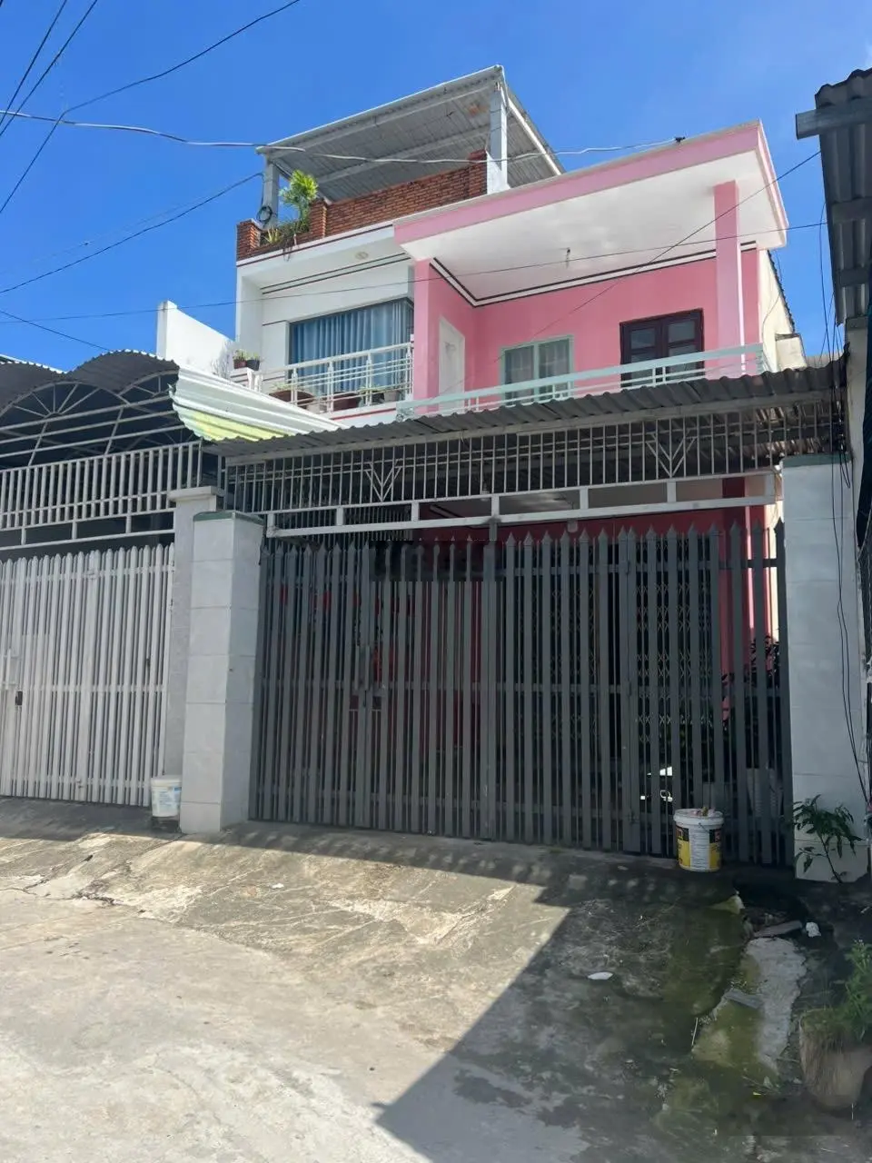 Nhà 2 Tầng, Chuẩn Sổ Hồng Trung Tâm Xã Phước Đồng, Nha Trang. Ngay Sau lưng UBND, gần chợ, trường