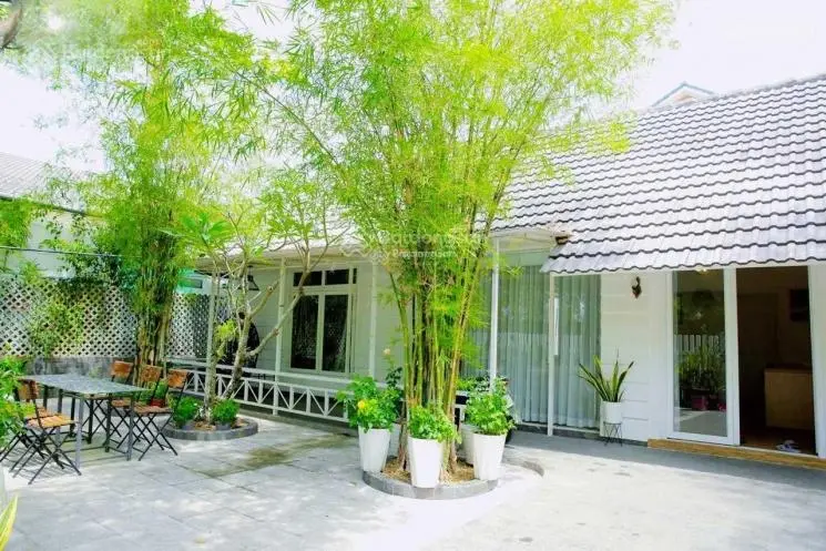 Biệt thự đẳng cấp Nguyễn Gia Trí, Bình Thạnh(DT 18 x 26m, 3 Tầng, Sân Vườn ) - Giá bán chỉ 70 Tỷ
