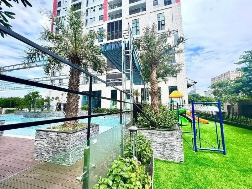 Căn hộ cao cấp, trung tâm Cầu Giấy, diện tích 140,5m2 - từ 52 triệu/m2, nhận nhà ở ngay