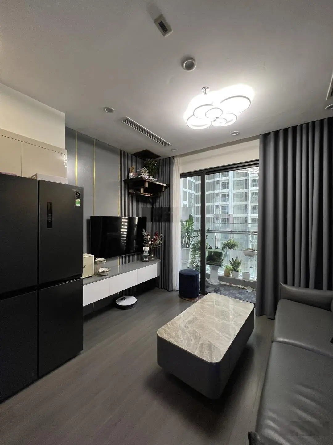 Tin thật 100% Bán căn hộ Tonkin 1 60m2 căn góc 2N 2WC full đồ NT cao cấp. Giá 4 tỷ. LH 0392 969 ***