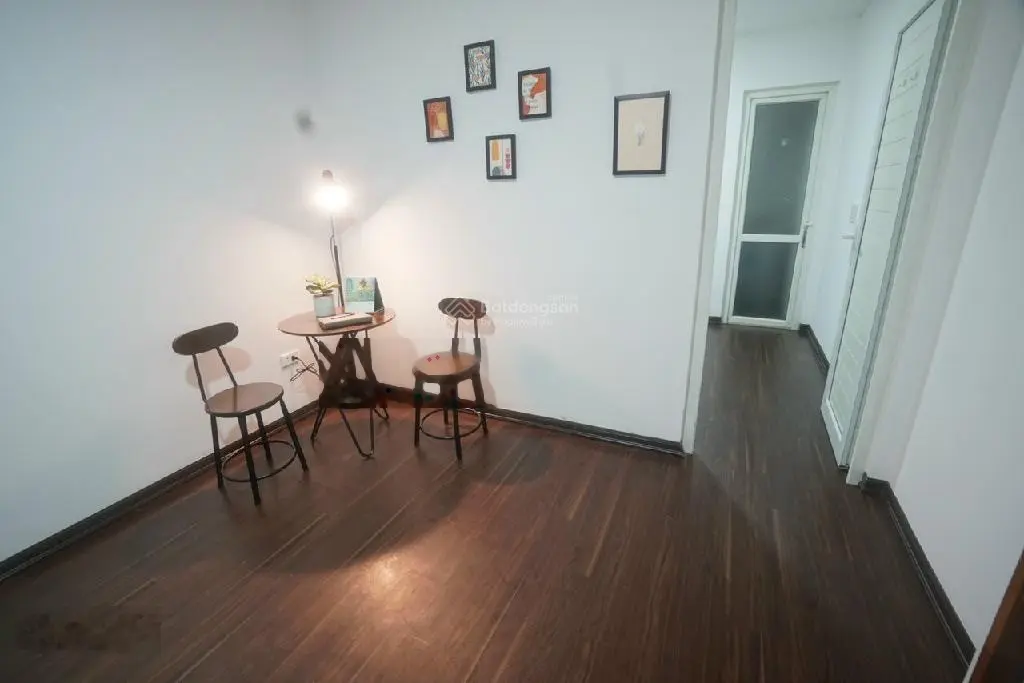 Bán căn hộ dịch vụ Cầu Giấy 323m2, 50 phòng, 60 tỷ, cho thuê 350 triệu/tháng ô tô, gần phố, đã fulL