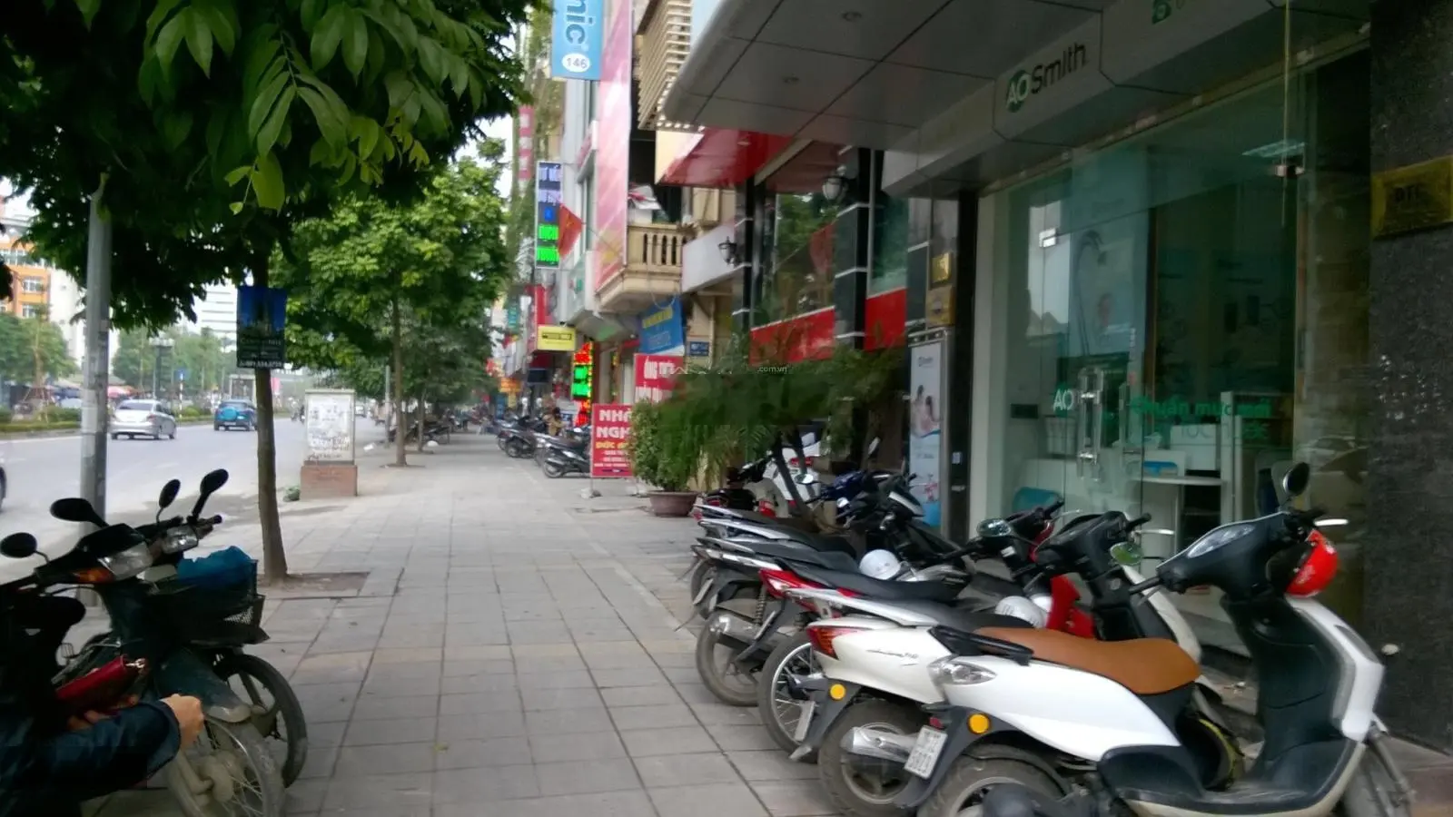 Chính chủ bán nhà mặt phố Nguyễn Hy Quang 55m2, mặt tiền 4m, 2 mặt tiền, giá 19.Xtỷ chắc chắn thắng