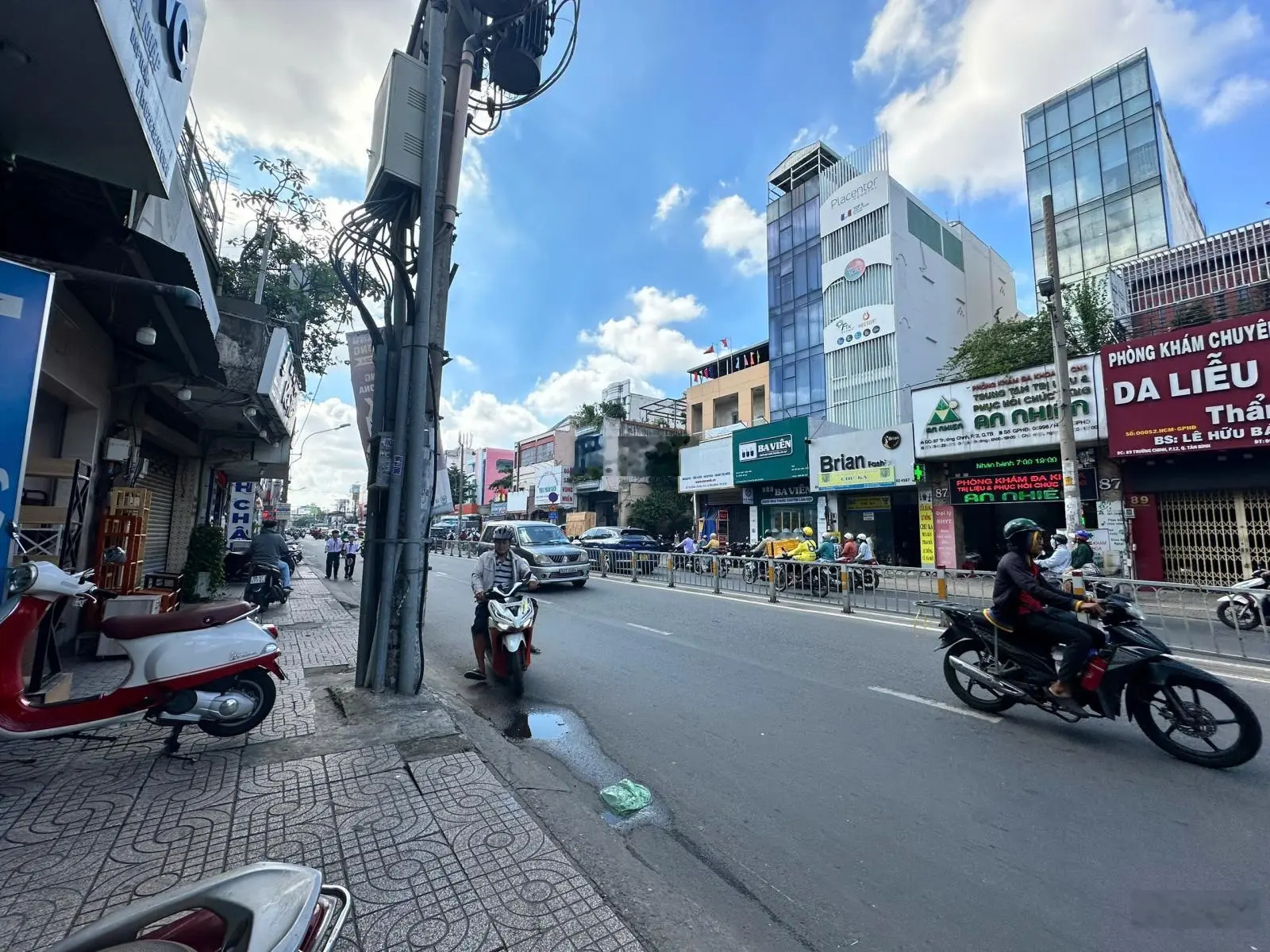 Mặt tiền hiếm và rẻ nhất Trường Chinh, Tân Bình, vị trí đẹp, đối diện Bàu Cát, 4mx18m, giá 14.2 tỷ