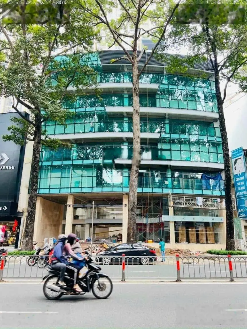 Bán tòa nhà ngang 18m - đường 3/2 P.12 Q.10 - Hầm 6 lầu - HĐT: 500tr/th - giá bán 168 Tỷ