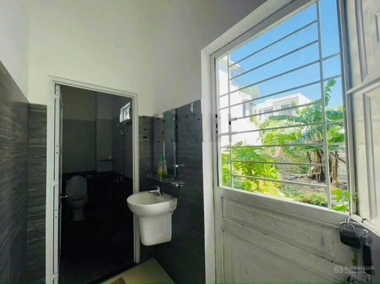 Bán nhà mặt phố 92m2, 6,25 tỷ, Dương Tử Giang, Khuê Mỹ, Ngũ Hành Sơn, Đà Nẵng chỉ với giá siêu hời