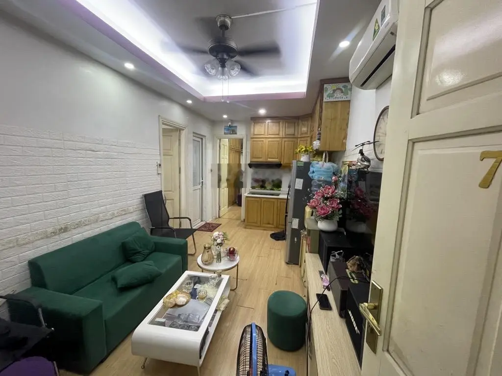 Bán căn hộ 2 phòng ngủ giá chỉ 1,95 tỷ VND tại Cầu Giấy
