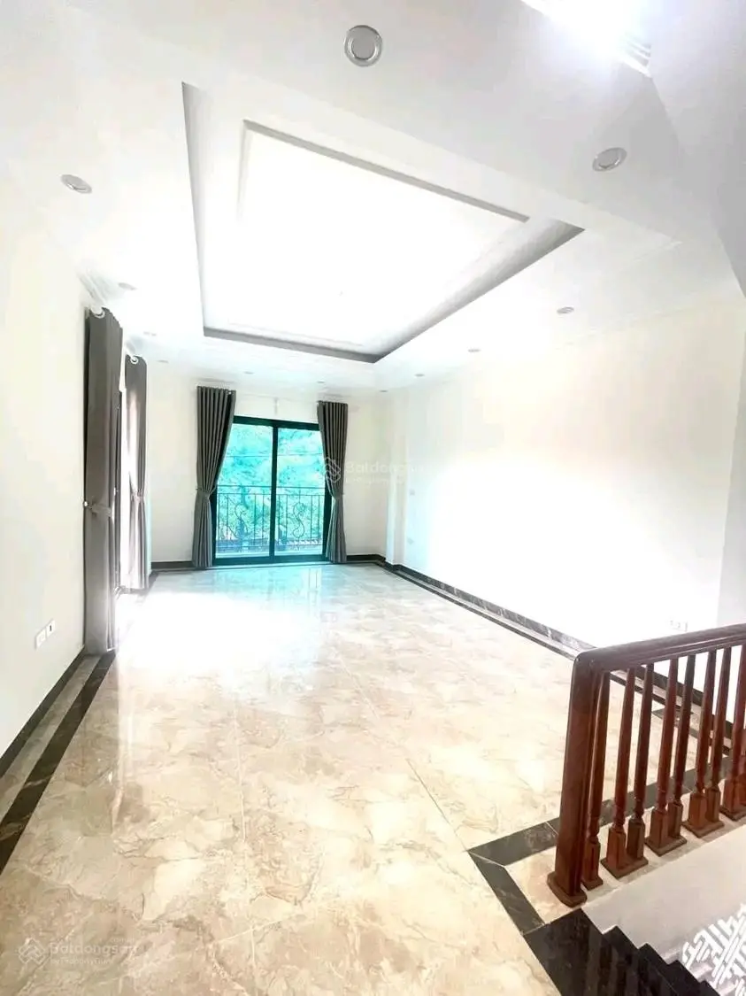 Bán nhà Mặt phố Đa Sỹ 60m2, 5 tầng, lô góc, kinh doanh đỉnh; thang máy, Cực đẹp. Giá 14.5 tỷ