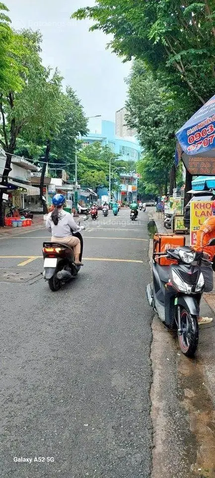 BÁN NHANH NHÀ 5x19=95m2 đường BÀ ĐIỂM 4 gần chợ BÀ Điểm Hóc Môn , buôn bán kinh doanh tốt , sổ sẵn