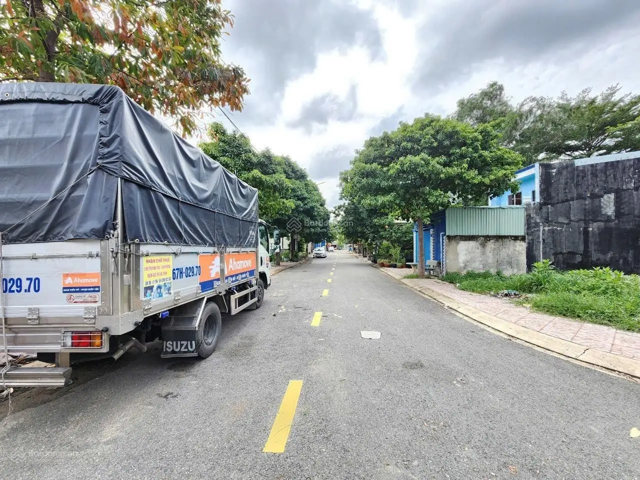Nhà 1 trệt 2 lầu 82,6m2 3,6 tỷ TL hoàn công cách đường Thuận Giao 24 chỉ 30m, P. Thuận Giao