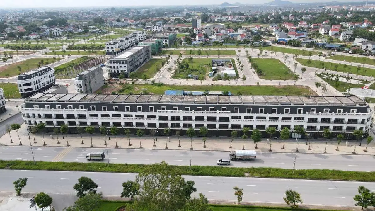 Tôi chính chủ bán lô đất, KĐT Yên Bình, TP. Phổ Yên diện tích: 90m2, 2 ôtô tránh nhau