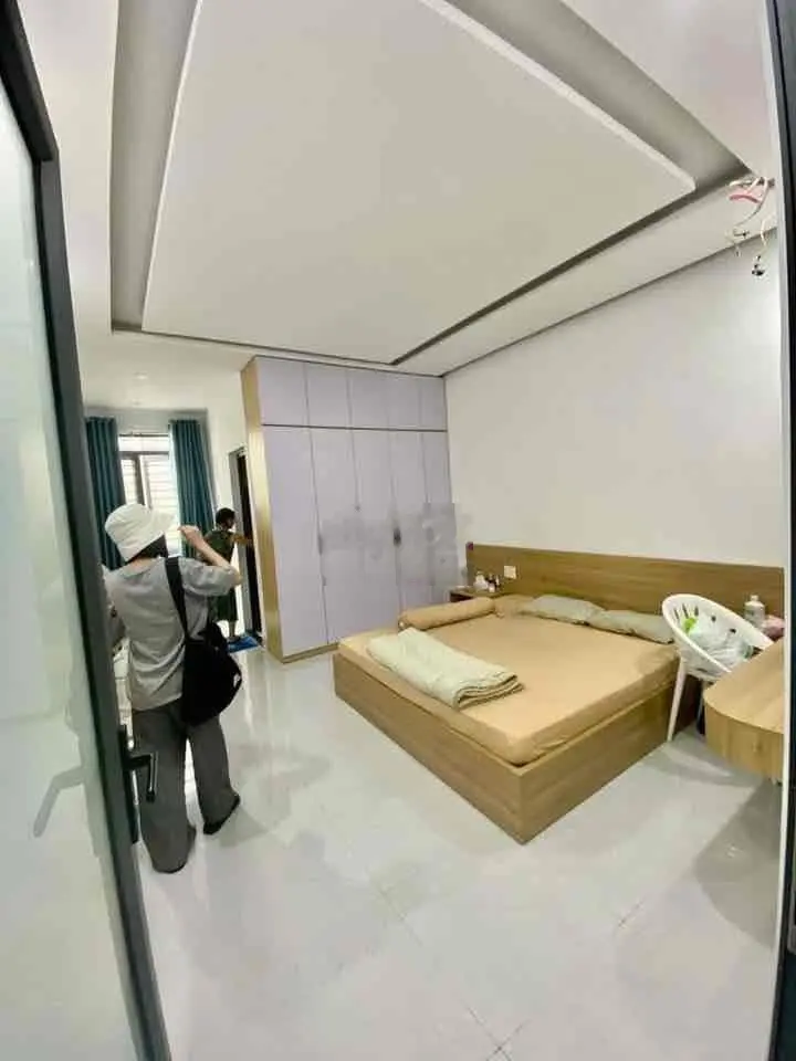 nhà mt 94,6m2. 3pn,4wc, hướng đông nam, đường thế lữ an hải bắc