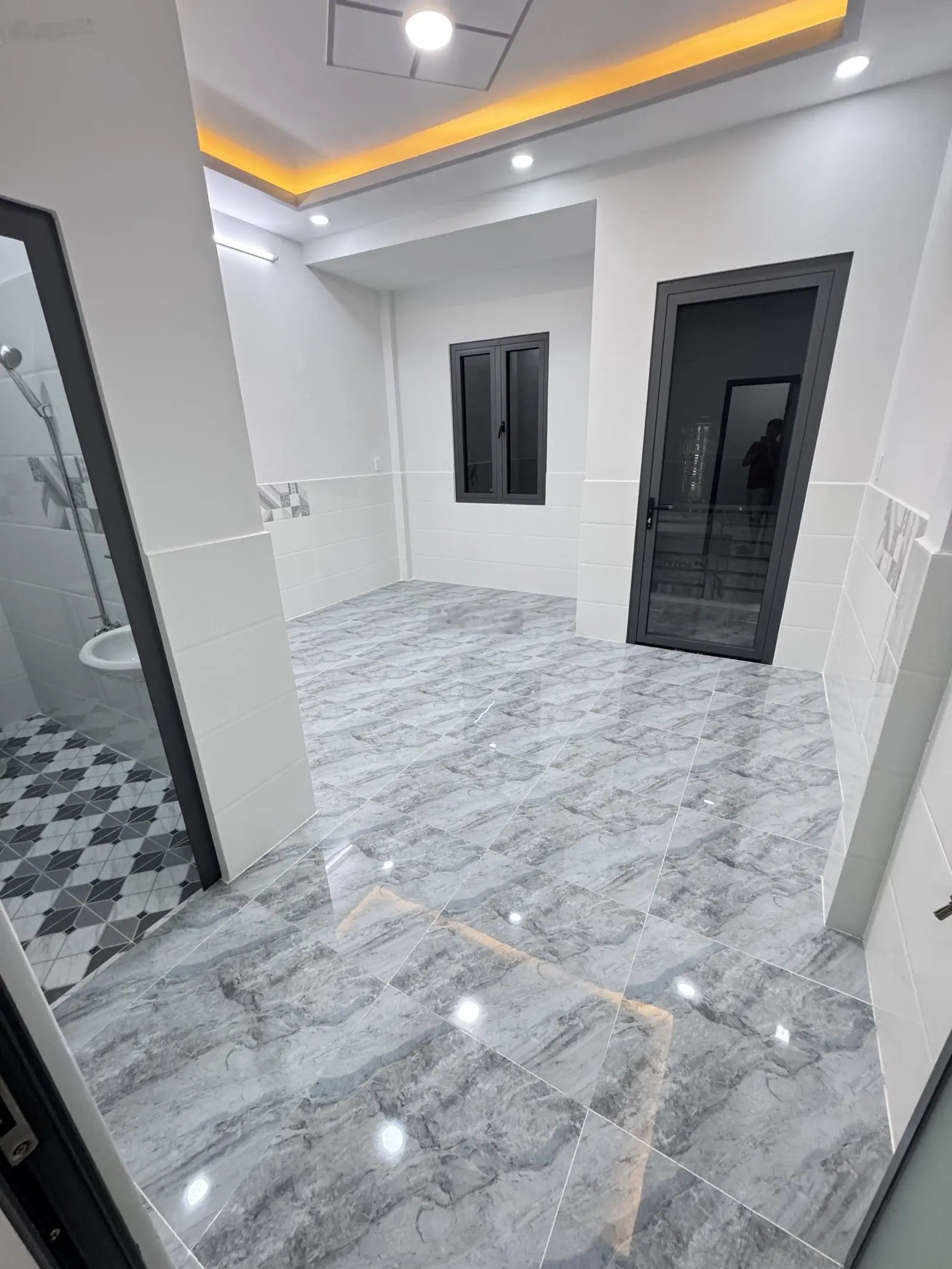 Chính chủ bán gấp nhà đường Đình Nghi Xuân giáp Tân Phú [4.5m x 7m ] Trệt ,2 lầu ,2PN ,3WC