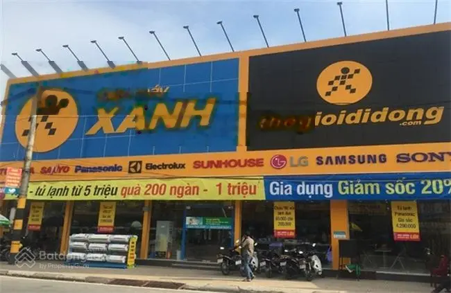 Bán nhanh cuối năm!!! Nhà 4 tấm Mặt tiền Lạc Long Quân. DT: (7x25)m Giá: 32 tỷ