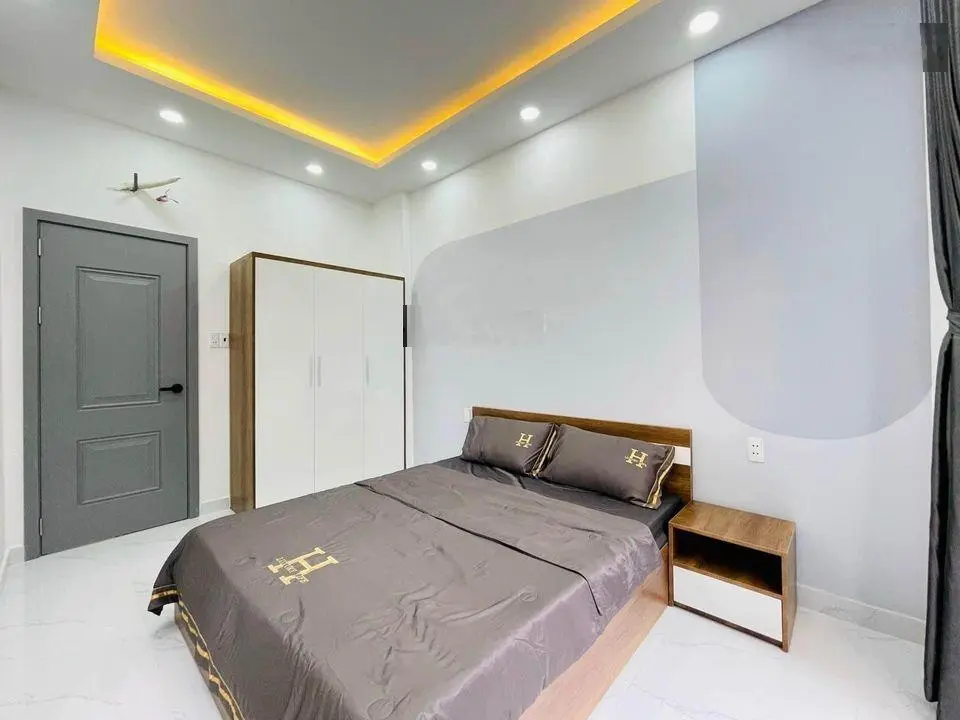 Kẹt tiền trả nợ nên bán gấp nhà sau lưng Bến Xe Miền Tây, đường Lê Công Phép, 57m2, giá 3 tỷ 150.