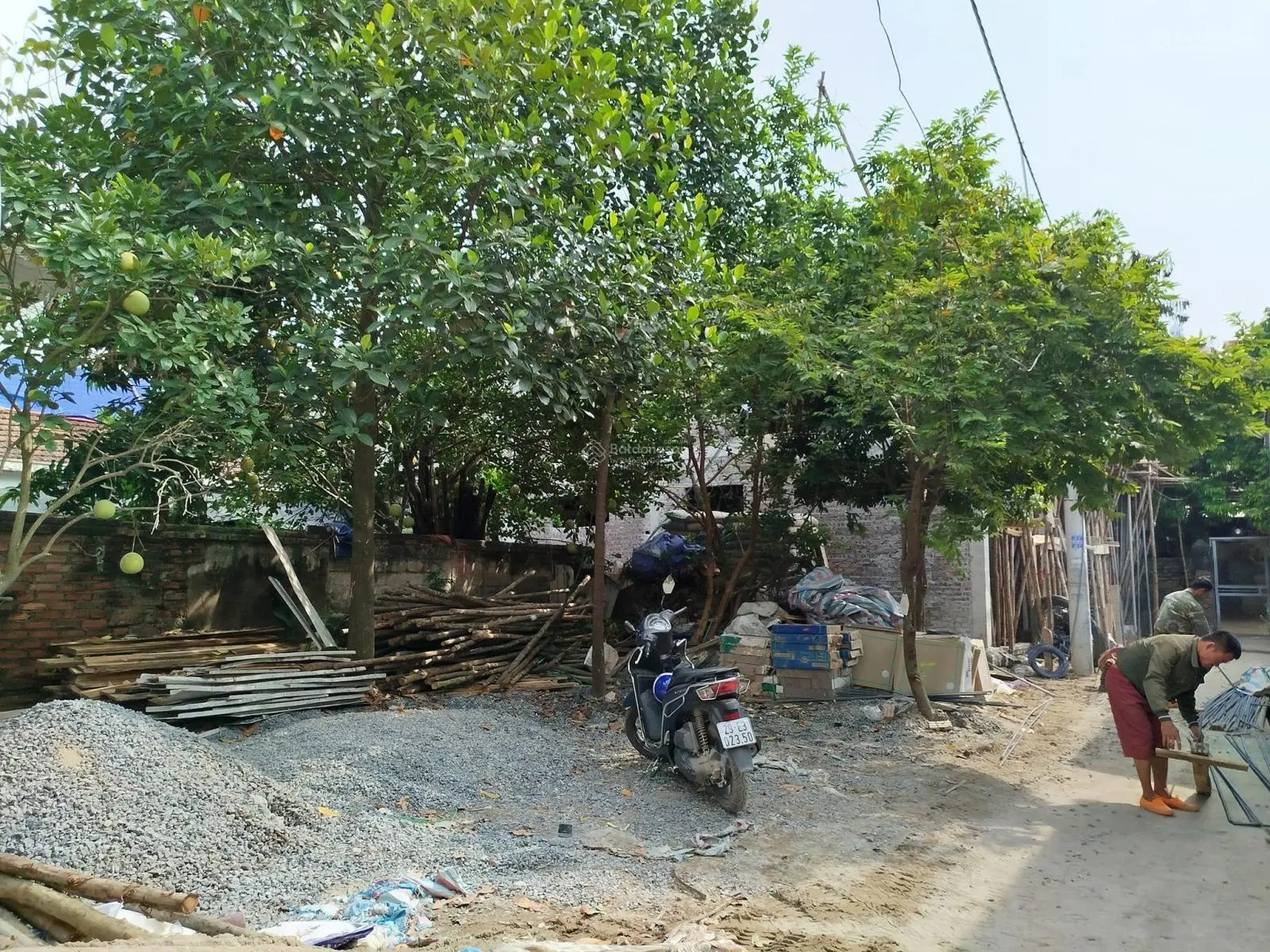 Bán gấp căn nhà đang xây mới ngay Biên Giang, Hà Đông. 38m2 x 4 tầng. Ô tô đỗ gần. Giá: 2,7 tỷ ctl
