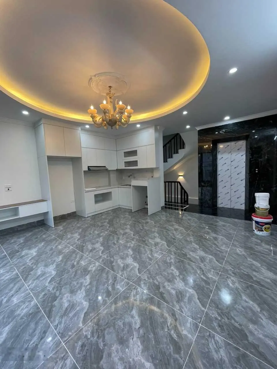 Bán nhà Thạch Bàn 46m2 x 6 tầng, thang máy x 5,3m mặt tiền, ngõ ô tô tránh nhau, kinh doanh