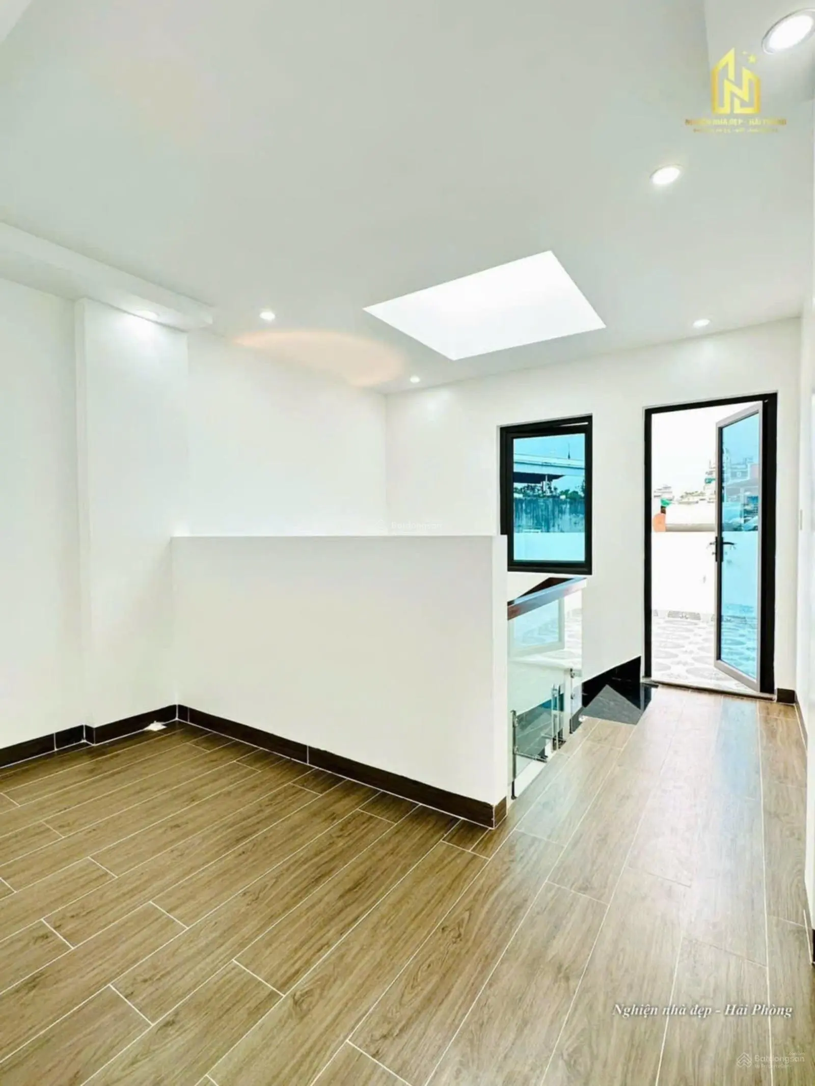 Bán nhà 4 tầng độc lập ô tô Morning đỗ cửa phố Lâm Tường - Tô Hiệu