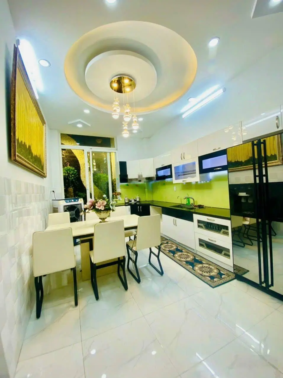 Cần tiền bán gấp nhà Phan Đăng Lưu, PN, Giá 2.2tỷ/ 40m2, gần trường học, bệnh viện, 0762 533 *** Tú