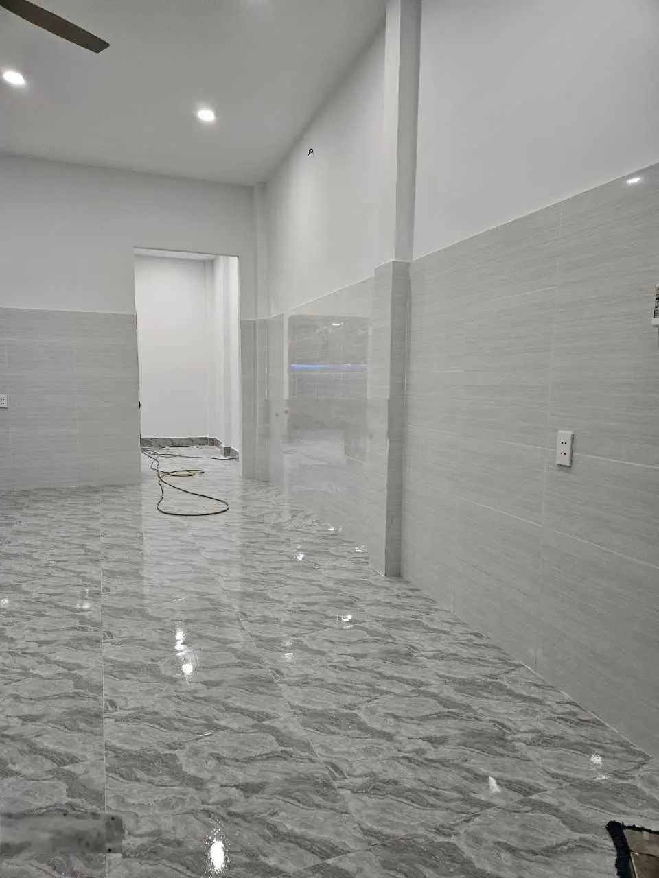 Bán nhà mặt tiền đường Lê Trọng Tấn, phường Tây Thạnh, Quận Tân Phú. 4,6m x 13,7m. Đúc 1 trệt 1 lầu