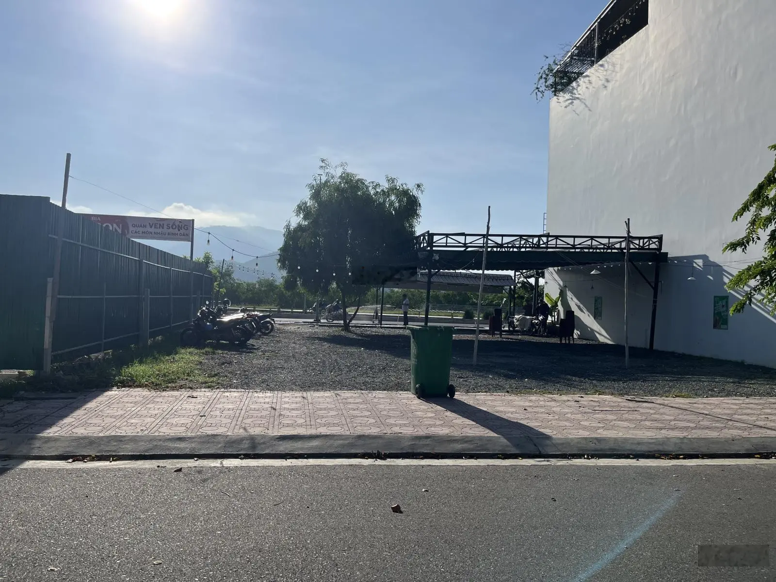 Đất đẹp hai mặt tiền view Sông Quán Trường. Giá bao mọi loại phí