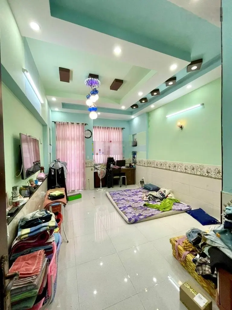 Nhà gần sân bay HXH vào nhà 64m2 4 tầng nhỉnh 8 tỷ