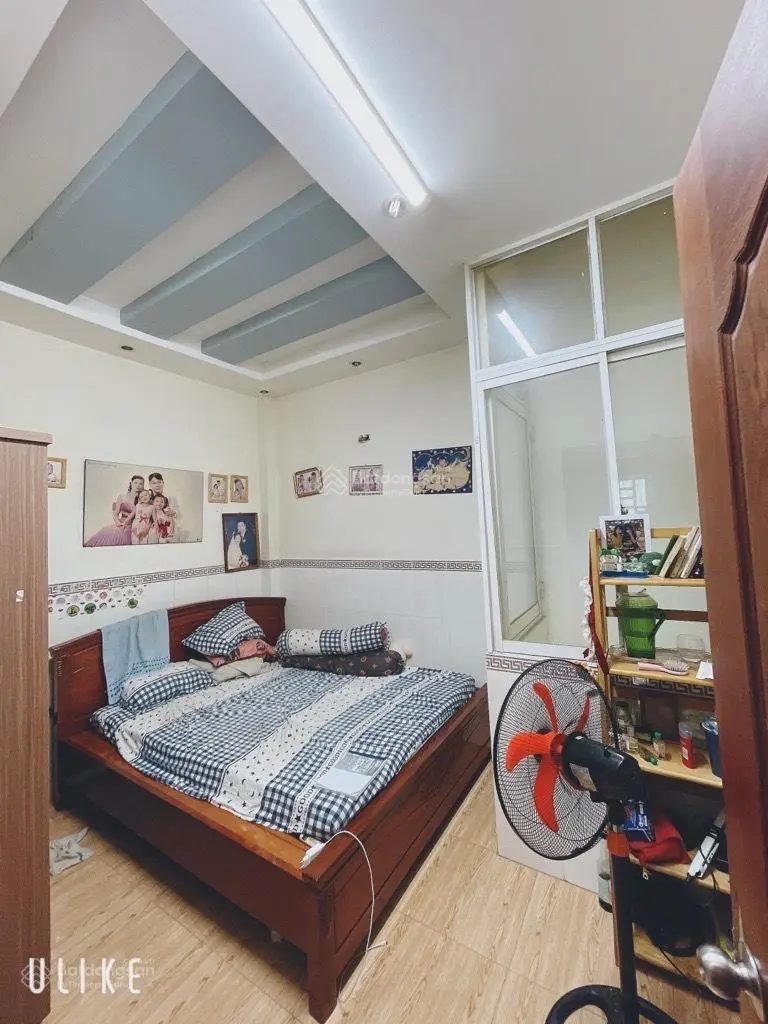 Mặt tiền đường số quận 4, phường 4 - gần trường đảng - 4 tầng BTCT kiên cố