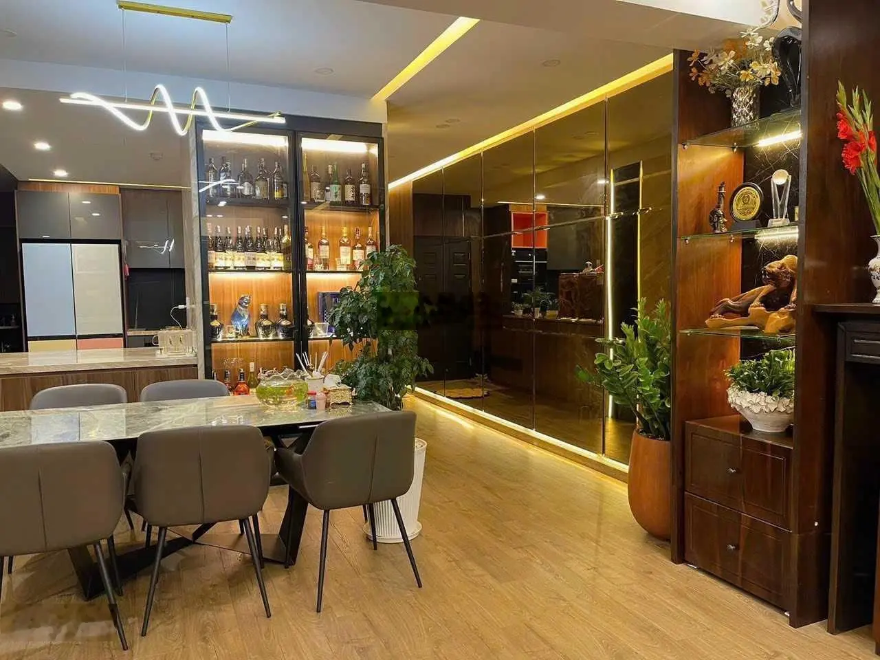 Bán gấp căn hộ Grand View - Phú Mỹ Hưng, 119m 3PN 2WC, gía rẻ nhất 7.3 tỷ