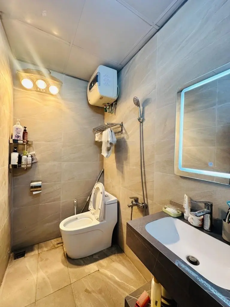 Bán siêu phẩm tập thể hồ đắc di, nhà mới ô tô đỗ cửa, tặng full nội thất 70,5 m2, giá 3,85 tỷ